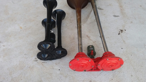 ขายแตรลมครับ..