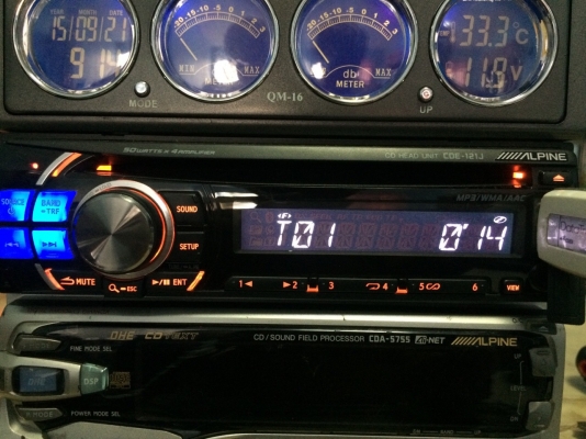 Alpine CDE-121J USB MP3 CD AUX ปรีเอ้า1ชุด มือ2 ญี่ปุ่น สภาพสวย