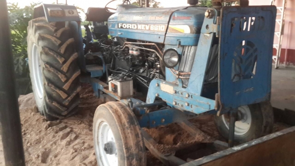 ขายด่วนๆฟอร์ด6600เสื้อลายท้ายใหญ่คอนโทลสูงพร้อมลุยงานพร้อมโอนลดสุดๆ345000