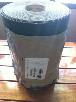 กระดาษทรายม้วน ยี่ห้อคนป่า((ออสเตรเลีย))เต็มม้วนจากโรงงาน  ของใหม่โล๊ะสต๊อค