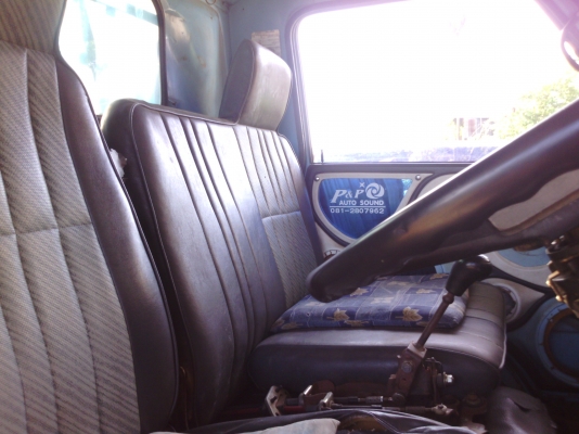 ขายรถบรรทุกหกล้อ