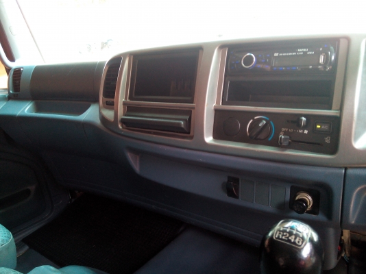 6 ล้อกลาง  *Euro.3*  HINO *ซีรีย์500*  FC9J 150 แรงม้า *คอมมอนเรว*  *ยาว 5.50 ม.*  รถสวยเดิม+สวยจริง * รถห้างแท้ * มีเล่มพร้อม*