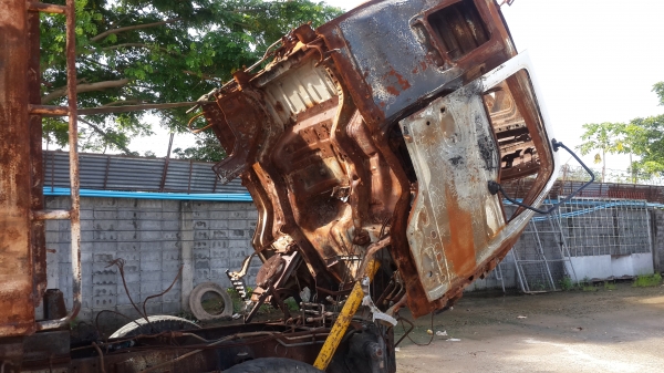 รถบรรทุกสิบล้อ ไฟไหม้