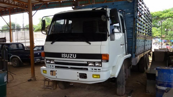 ขาย 10ล้อ Rocky สภาพพร้อมใช้งาน