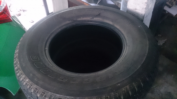 ขายยาง Bridestone 265/70R16 สภาพ 90 เปอเซ้น
