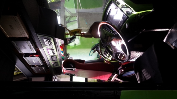 รถทัวร์ 8 ล้อ 2 ชั้น นำเที่ยว รถทัวร์ 8 ล้อ 2 ชั้น นำเที่ยว