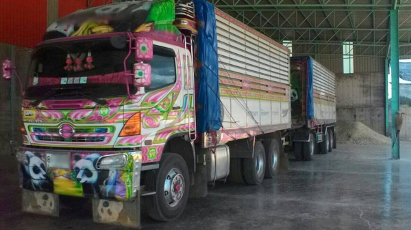 ขายพ่วงแม่ลูกครับ ฮีโน่ 344ปี54 พร้อมใช้ครับ