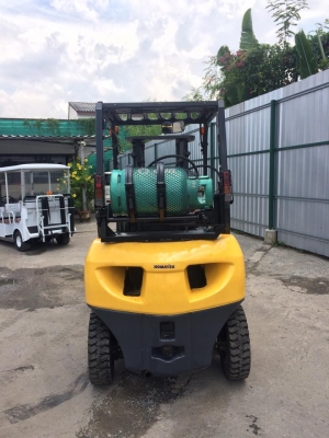 ขายโฟล์คลิฟ KOMATSU รุ่นล่าสุด(รุ่น16)2ตัน 3เมตร เกียร์ออโต้ ชั่วโมงน้อยเครื่องดีเกียร์ดีมากๆๆ 175,000 บาท 094-4267888 จะเด็ด