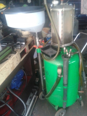 ชุดถ่ายน้ำมัมรภ อิตารี มีชุดดูด มี2ชุดๆละ12000