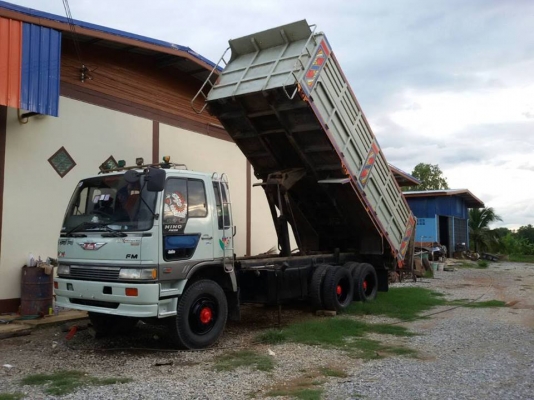 ขายดั้ม2เพลา HINO FM3M เครื่องดีแคชซีสวย สภาพพร้อมใช้งาน เอกสารพร้อมโอน สนใจโทร 090-8588220คุณนะ 093-3258446คุณบิว หรือเข้าดูสินค้าอื่นๆได้ที่ www.truck.in.th/498 หรือเพจFacebook ณรงค์ ซื้อขายรถมือสอง (เว็บไซต์ส่วนตัว) หรือFacebook ตลาดรถมือสอง คุณนะ