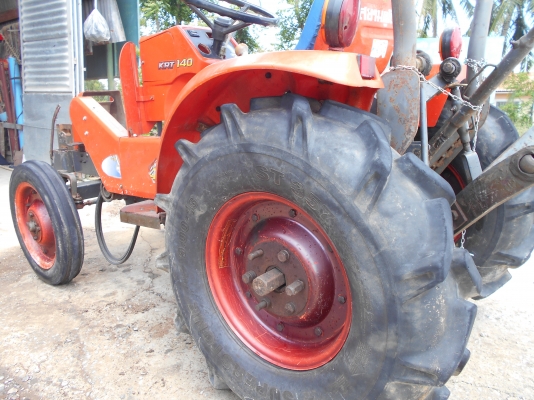 ตัวคูโบต้าสวย ๆ คอบคุณเสี่ยให่ญบางเลนรับเอาไปดูเลเรียบร้อยแล้วครับ