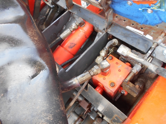 ตัวคูโบต้าสวย ๆ คอบคุณเสี่ยให่ญบางเลนรับเอาไปดูเลเรียบร้อยแล้วครับ