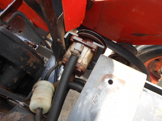 ตัวคูโบต้าสวย ๆ คอบคุณเสี่ยให่ญบางเลนรับเอาไปดูเลเรียบร้อยแล้วครับ