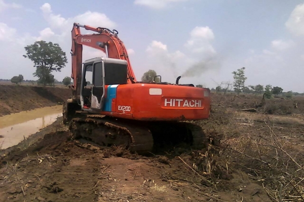 ขายHITACHI EX200-2 เมก้าปั้มเอกสารอินวอย พร้อมใช้ ติดต่อคุณ อ๊อฟ พิจิตร 086-737-9991