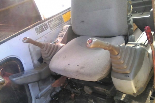 ขายHITACHI EX200-2 เมก้าปั้มเอกสารอินวอย พร้อมใช้ ติดต่อคุณ อ๊อฟ พิจิตร 086-737-9991