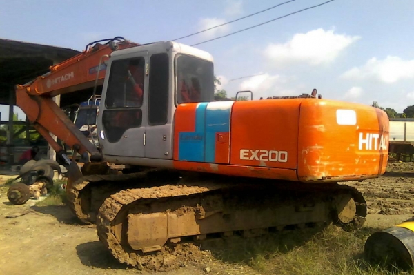 ขายHITACHI EX200-2 เมก้าปั้มเอกสารอินวอย พร้อมใช้ ติดต่อคุณ อ๊อฟ พิจิตร 086-737-9991