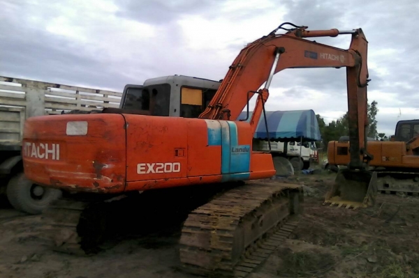 ขายHITACHI EX200-2 เมก้าปั้มเอกสารอินวอย พร้อมใช้ ติดต่อคุณ อ๊อฟ พิจิตร 086-737-9991