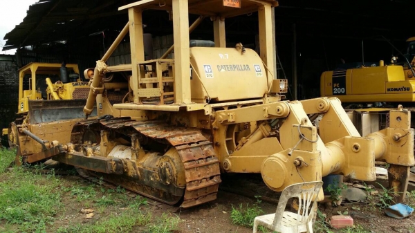 ขายCAT D7Gพร้อมใช้ เอกสารเล่ม ติดต่อได้ คุณ อ๊อฟ พิจิตร 086-737-9991