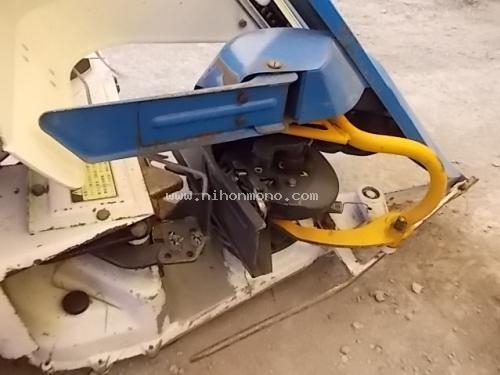 รถเกี่ยวข้าวเดินตาม  ISEKI   RX310  รหัสสินค้า : 80802702Line ID: nihonmono  หรือเพิ่มเติมไดที่ www.nihonmono.com