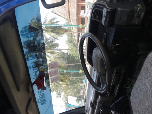 ขายหกล้อ ISUZU NQR 150 แรง ปี 47 ยาว 5.50 เมตร แอร์เทอร์โบพวงมาลัยพาเวอร์ ยางเรเดียลดี 6 เส้น