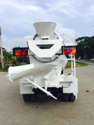 ขายรถโม่ปูนขนาด 3 คิว