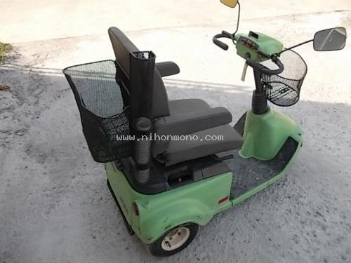 รถไฟฟ้า 3 ล้อ KUBOTA ED-37P รหัสสินค้า : 80802648 Line ID: nihonmono หรือเพิ่มเติมไดที่ www.nihonmono.com รถไฟฟ้า 3 ล้อ KUBOTA ED-37P รหัสสินค้า : 80802648 Line ID: nihonmono หรือเพิ่มเติมไดที่ www.nihonmono.com