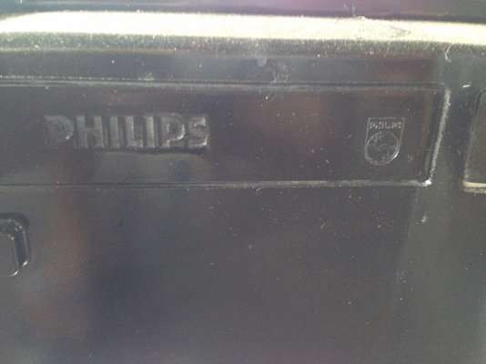ขายโคมไฟโรงงานแบบโครงอลูมิเนียม Philips เส้นผ่านศูนย์กลาง 20 นิ้ว ใช้หลอด 250W สภาพสวย พร้อมใช้งานมีหลายชุดครับ