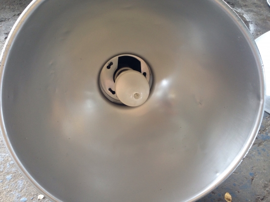 ขายโคมไฟโรงงานแบบโครงอลูมิเนียม Philips เส้นผ่านศูนย์กลาง 20 นิ้ว ใช้หลอด 250W สภาพสวย พร้อมใช้งานมีหลายชุดครับ