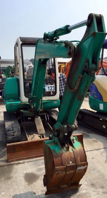 รถขุด KOMATSU 20 รุ่น 7E (คอลโทนนำ้มัน) รถเก่านอกแท้ 100\%  มีเอกสารพร้อม ติดต่อ 085-5632278 (ราคาต่อรองได้)