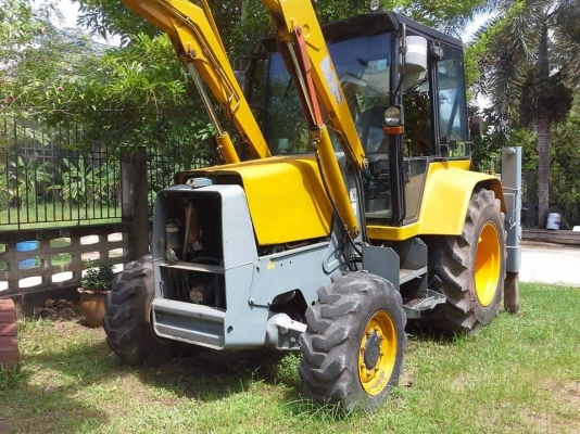 ขายรถตักหน้าขุดหลัง MF 750 2 เพลา