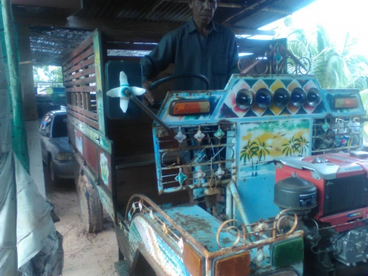 ขายรถตุ๊กๆเครื่องRT120แชชชีหน้า5 รถแข็งยังไม่โยกเยก ไฟเลี้ยว ไฟหน้าครบสมบูรณ์