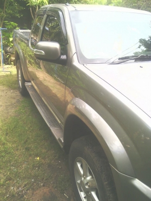 ขายรถกระบะISUZU HILANDER ปี49 รถสวยไม่มีชน สภาพยังใหม่เอี่ยมไม่มีผุ