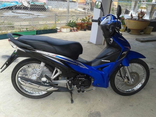 เวฟไอ ปี57ตัวใหม่ ท่อกลม สวยๆ