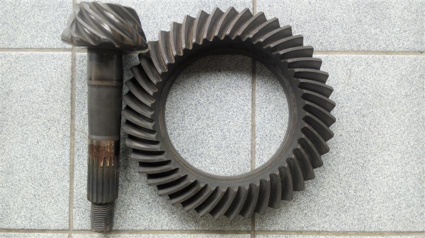 ขายเฟืองท้าย บายศรี เดื่อยหมู อีซูซุ10/43 4.3 ขายเฟืองท้าย บายศรี เดื่อยหมู อีซูซุ10/43 4.3