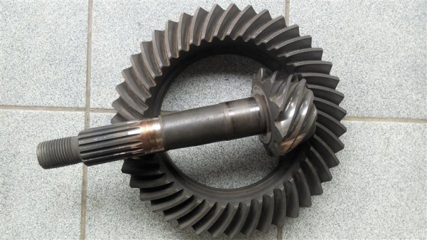 ขายเฟืองท้าย บายศรี เดื่อยหมู อีซูซุ10/43 4.3 ขายเฟืองท้าย บายศรี เดื่อยหมู อีซูซุ10/43 4.3