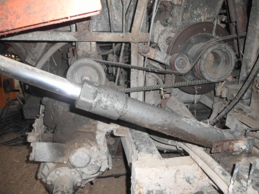 ขายรถเกี่ยวข้าวคูโบต้า DC68 พร้อมเทรเลอร์ ขายรถเกี่ยวข้าวคูโบต้า DC68 พร้อมเทรเลอร์