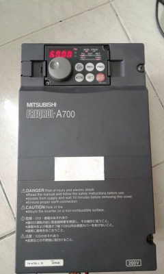 อินเวอร์เตอร์ 5 แรง ไฟ 220 โวล์ สามารถต่อไฟบ้านใช้งานได้ เข้า 1เฟส ออก 3 เฟส 220 โวล์ ออก