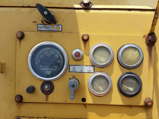 ขายรถบดอัดสั่นสะเทือน 10 ตัน DYNAPAC CC42A นำเข้าจาก USA แท้ 100\% สภาพสวย ไม่เคยใช้งานในไทย ขายรถบดอัดสั่นสะเทือน 10 ตัน DYNAPAC CC42A นำเข้าจาก USA แท้ 100\% สภาพสวย ไม่เคยใช้งานในไทย