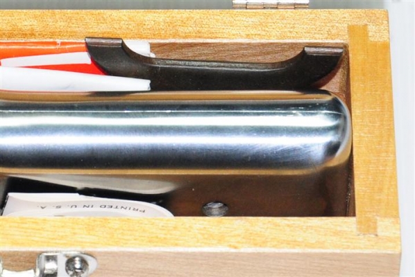 ขายเครื่องมือทดสอบความแข็งของผิววัสดุ ( Hardness Tester ) ยี่ห้อ Barber Colman Made in USA