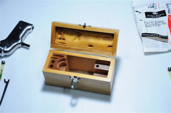 ขายเครื่องมือทดสอบความแข็งของผิววัสดุ ( Hardness Tester ) ยี่ห้อ Barber Colman Made in USA