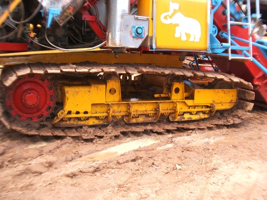 ขายรถเกี่ยวข้างเกษตรพัฒนา รุ่นเจ้าช้างไวไฟ อุ้ม 2.5 ตัน เครื่องยนต์มิตซู 225 แรงม้า ขายรถเกี่ยวข้างเกษตรพัฒนา รุ่นเจ้าช้างไวไฟ อุ้ม 2.5 ตัน เครื่องยนต์มิตซู 225 แรงม้า