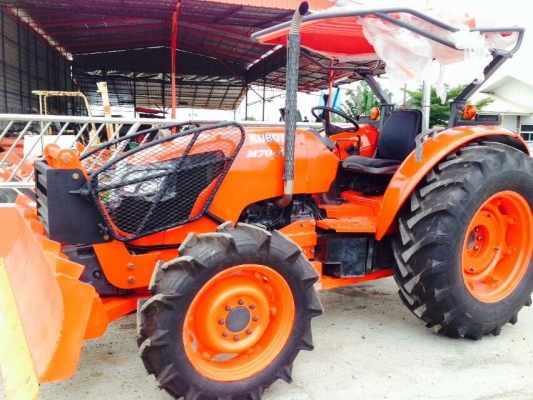 m7040 อุปกรณ์ 3ชิ้นมาแล้วครับ ดันหน้าผานพรวนดินผาน3 ยางใหม่4เส้น  ราคาเบาๆเพียง.  570000