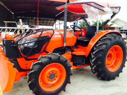 m7040 อุปกรณ์ 3ชิ้นมาแล้วครับ ดันหน้าผานพรวนดินผาน3 ยางใหม่4เส้น  ราคาเบาๆเพียง.  570000