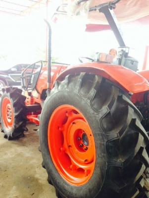 m7040 อุปกรณ์ 3ชิ้นมาแล้วครับ ดันหน้าผานพรวนดินผาน3 ยางใหม่4เส้น  ราคาเบาๆเพียง.  570000