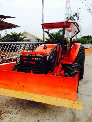 m7040 อุปกรณ์ 3ชิ้นมาแล้วครับ ดันหน้าผานพรวนดินผาน3 ยางใหม่4เส้น  ราคาเบาๆเพียง.  570000