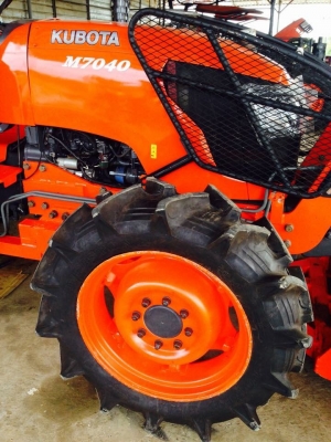 m7040 อุปกรณ์ 3ชิ้นมาแล้วครับ ดันหน้าผานพรวนดินผาน3 ยางใหม่4เส้น  ราคาเบาๆเพียง.  570000