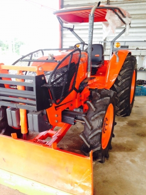 m7040 อุปกรณ์ 3ชิ้นมาแล้วครับ ดันหน้าผานพรวนดินผาน3 ยางใหม่4เส้น  ราคาเบาๆเพียง.  570000