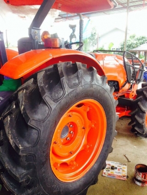 m7040 อุปกรณ์ 3ชิ้นมาแล้วครับ ดันหน้าผานพรวนดินผาน3 ยางใหม่4เส้น  ราคาเบาๆเพียง.  570000