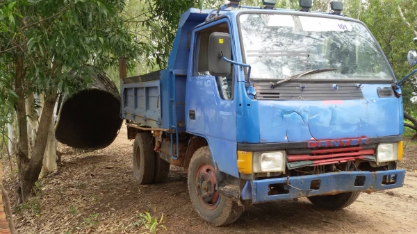 ขายหกล้อดั้ม MITSUBISHI ดั้ม 3คิว เครื่อง4D34 115แรง พ่วงมาลัยเพาเวอร์ เครื่องเกียร์คัชชีดี รถใช้งานประจำ เอกสารสัญญาซื้อขาย เป็นรถประกอบ เอกสารอินวอยซ์หาย