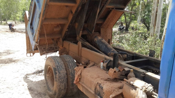 ขายหกล้อดั้ม MITSUBISHI ดั้ม 3คิว เครื่อง4D34 115แรง พ่วงมาลัยเพาเวอร์ เครื่องเกียร์คัชชีดี รถใช้งานประจำ เอกสารสัญญาซื้อขาย เป็นรถประกอบ เอกสารอินวอยซ์หาย